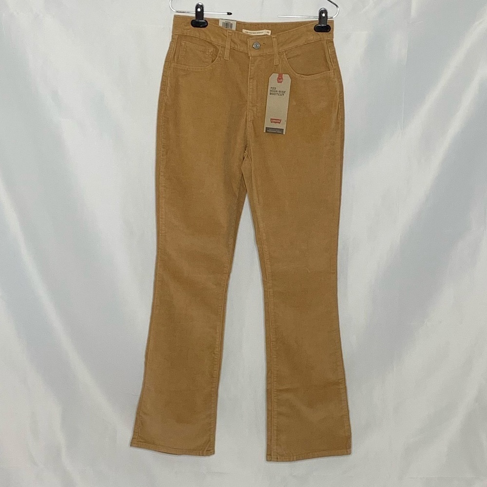 Levi’s 725 High Rise Bootcut Women’s Corduroy Pant - Picture 3 of 11